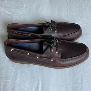 Men’s brown Top siders